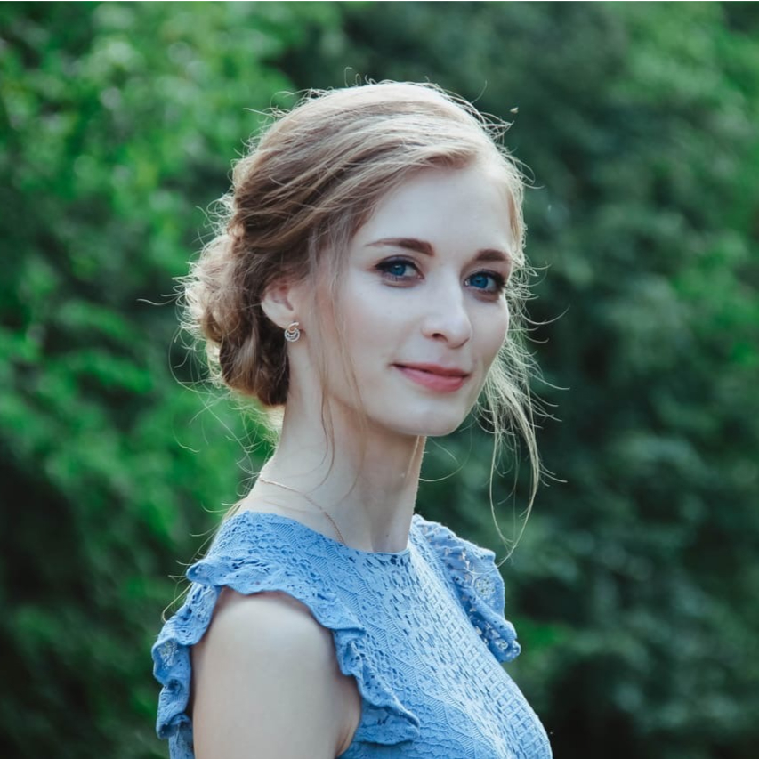 Анна Исакина